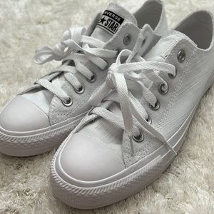 White converse